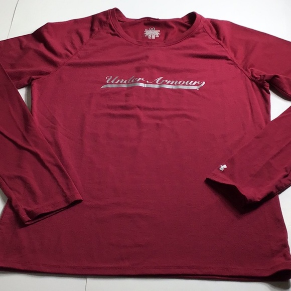 🌼3/$12🌼BUNDLE DEAL! Under Armour Red Long Sleeve Top - Picture 4 of 10